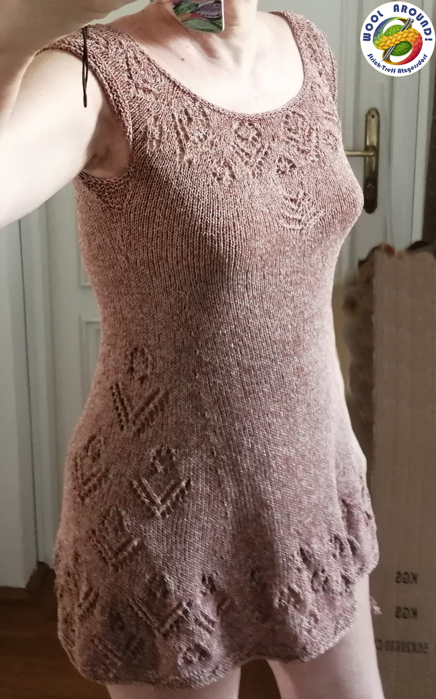 Nach der Rundpasse war das Design stricken 'on-the-go'